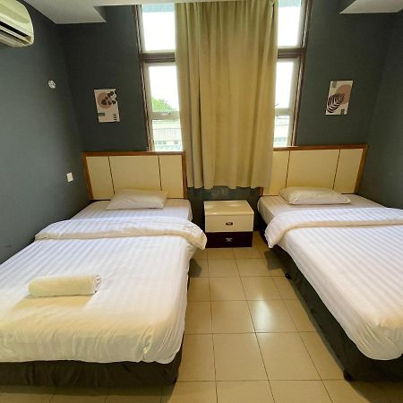Fresh Hotel Ипох Екстериор снимка