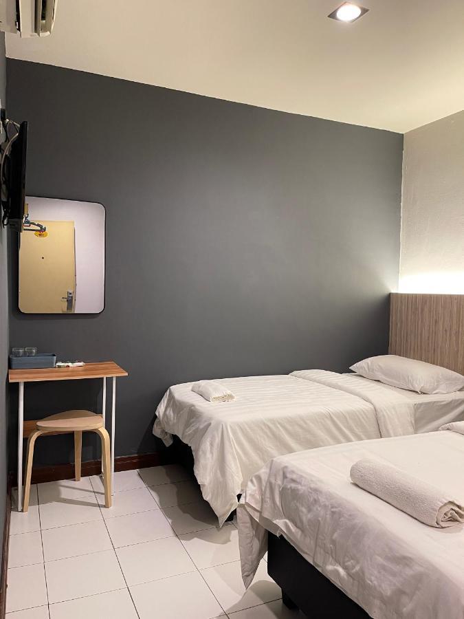 Fresh Hotel Ипох Екстериор снимка